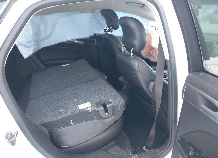 Photo 8 of 2013 Ford Fusion SE (VIN 3FA6P0HR8DR166139)