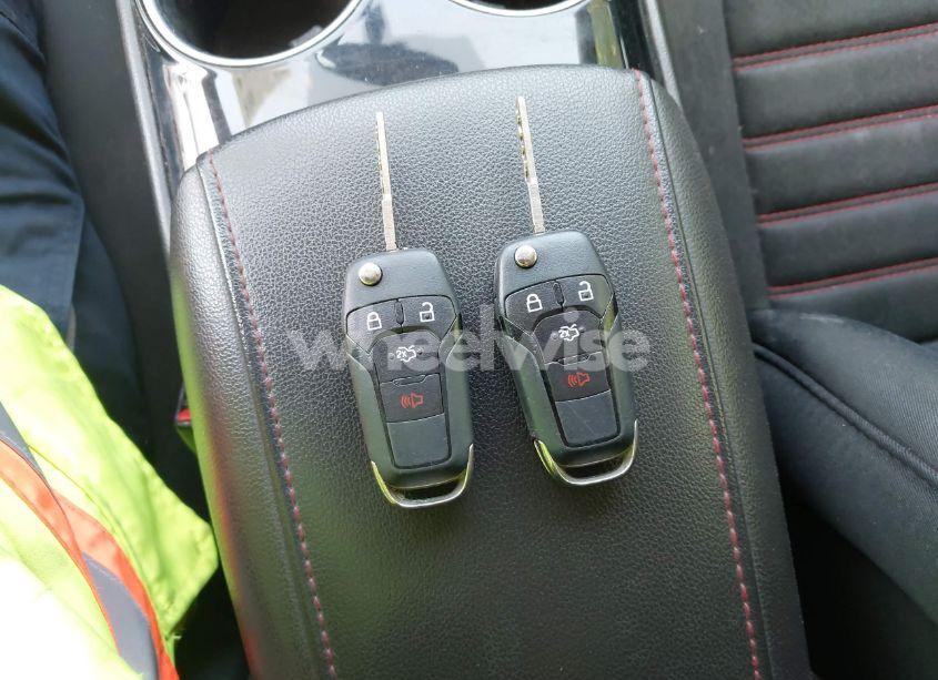 Photo 11 of 2013 Ford Fusion SE (VIN 3FA6P0HR8DR226369)