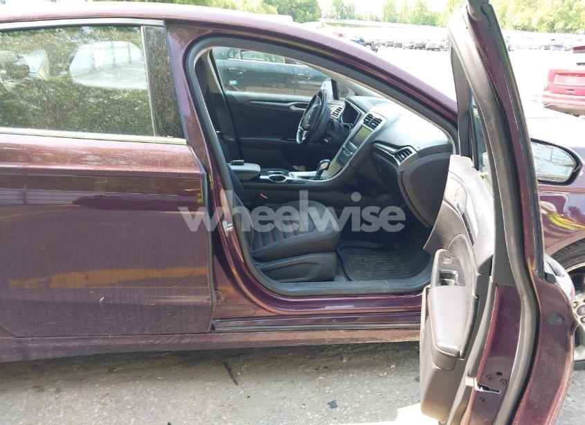 Photo 5 of 2013 Ford Fusion SE (VIN 3FA6P0HR8DR226369)