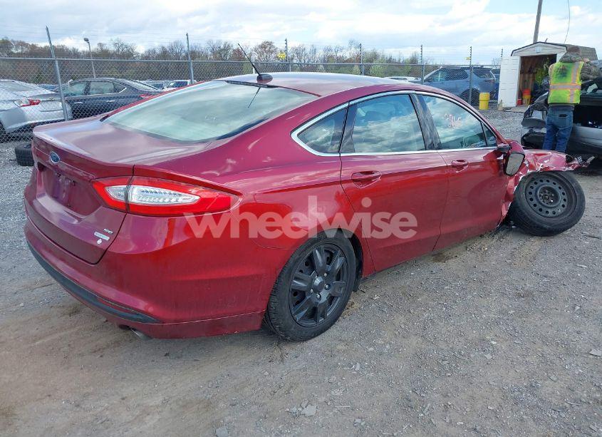 Photo 4 of 2013 Ford Fusion SE (VIN 3FA6P0HR8DR265088)
