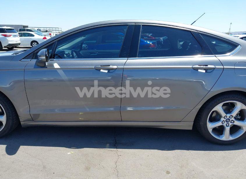 Photo 14 of 2013 Ford Fusion SE (VIN 3FA6P0HR8DR267827)