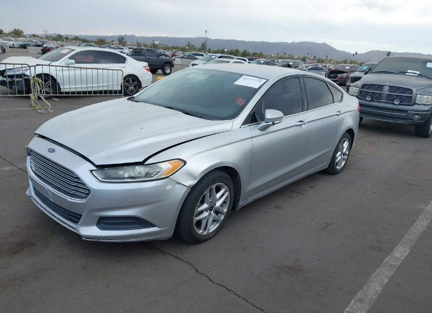Photo 2 of 2013 Ford Fusion SE (VIN 3FA6P0HR8DR273627)