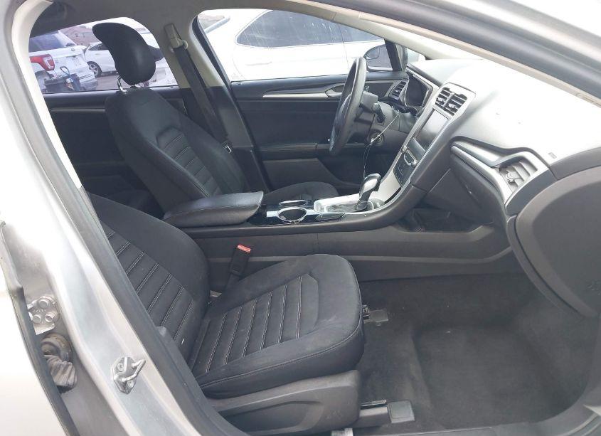 Photo 5 of 2013 Ford Fusion SE (VIN 3FA6P0HR8DR273627)