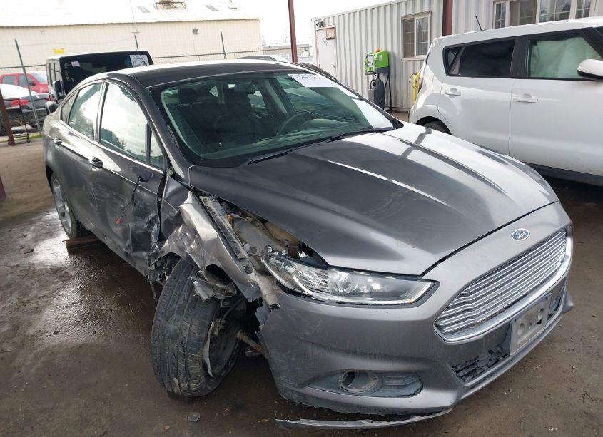 2013 Ford Fusion SE (VIN 3FA6P0HR8DR325578) main photo