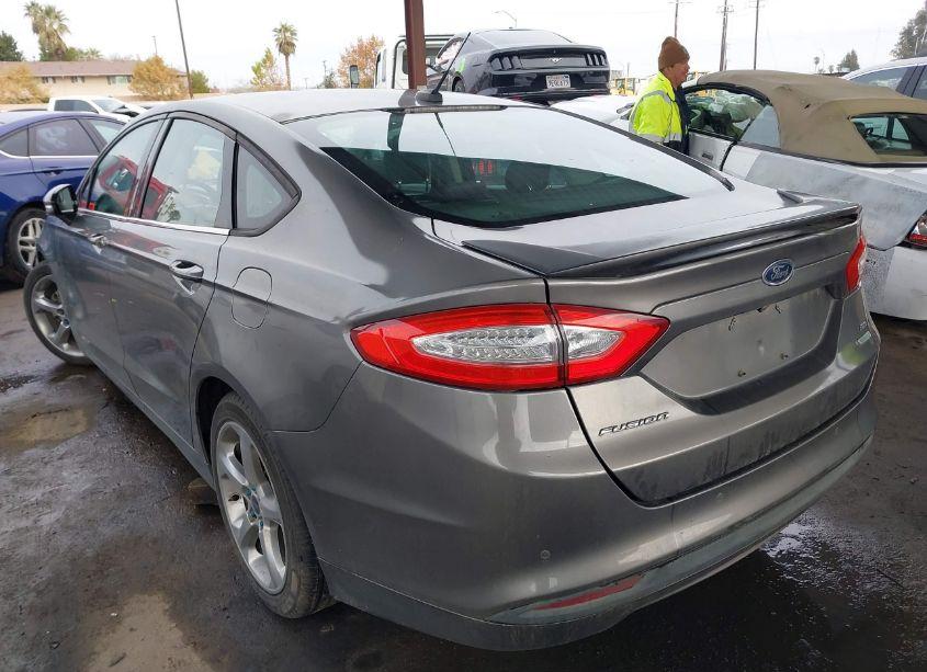 Photo 3 of 2013 Ford Fusion SE (VIN 3FA6P0HR8DR325578)