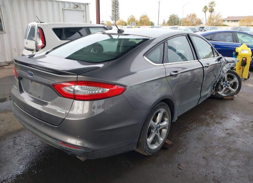 Photo 4 of 2013 Ford Fusion SE (VIN 3FA6P0HR8DR325578)