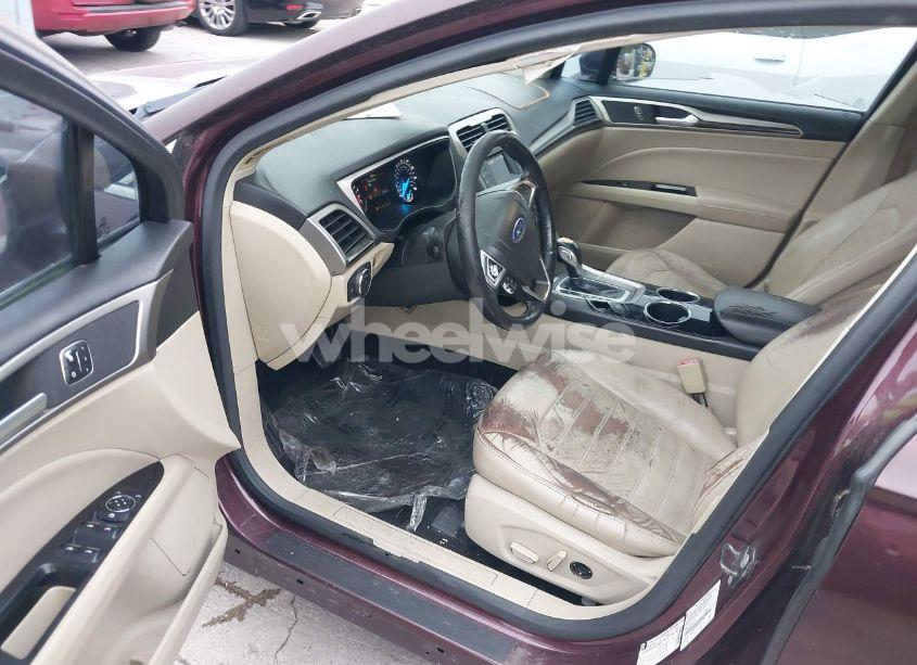 Photo 12 of 2013 Ford Fusion SE (VIN 3FA6P0HR8DR327380)