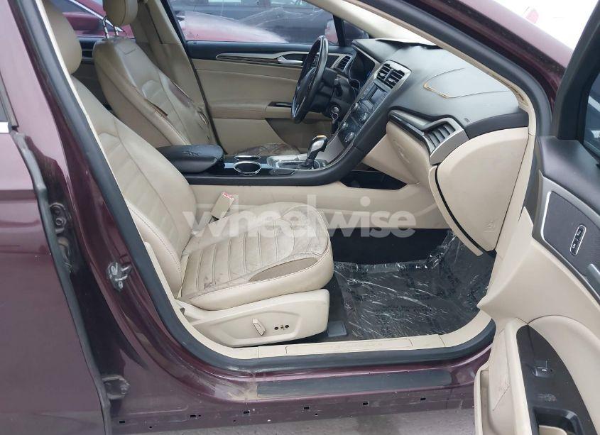 Photo 5 of 2013 Ford Fusion SE (VIN 3FA6P0HR8DR327380)