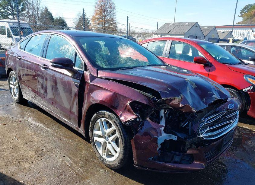 2013 Ford Fusion SE (VIN 3FA6P0HR8DR335429) main photo