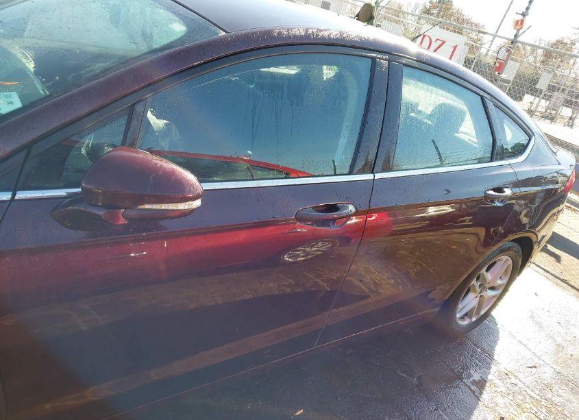 Photo 14 of 2013 Ford Fusion SE (VIN 3FA6P0HR8DR335429)