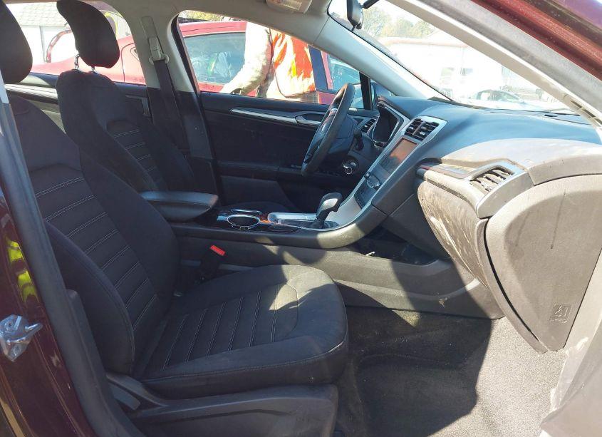 Photo 5 of 2013 Ford Fusion SE (VIN 3FA6P0HR8DR335429)