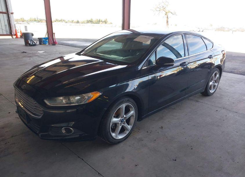 Photo 2 of 2013 Ford Fusion SE (VIN 3FA6P0HR8DR345457)