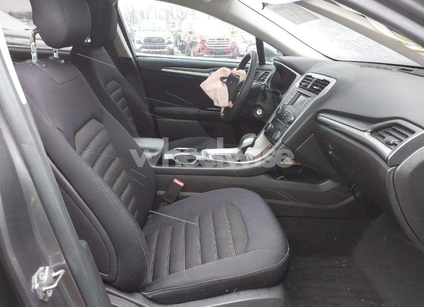 Photo 5 of 2013 Ford Fusion SE (VIN 3FA6P0HR8DR355843)