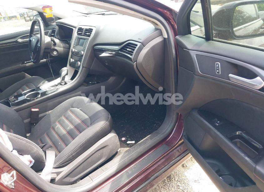 Photo 5 of 2013 Ford Fusion SE (VIN 3FA6P0HR8DR358547)