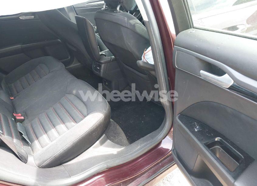 Photo 8 of 2013 Ford Fusion SE (VIN 3FA6P0HR8DR358547)