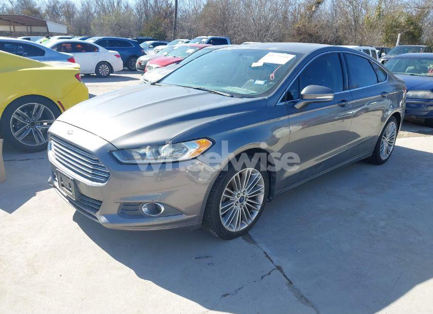 Photo 2 of 2013 Ford Fusion SE (VIN 3FA6P0HR8DR385120)