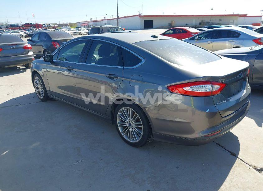 Photo 3 of 2013 Ford Fusion SE (VIN 3FA6P0HR8DR385120)