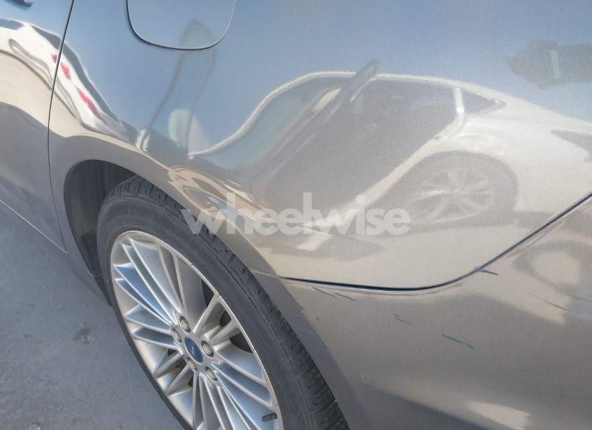 Photo 6 of 2013 Ford Fusion SE (VIN 3FA6P0HR8DR385120)