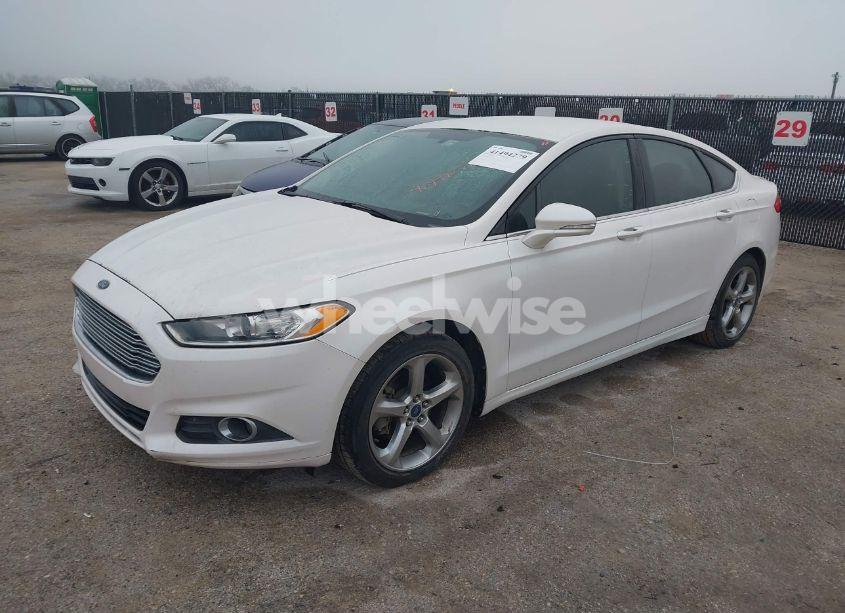Photo 2 of 2013 Ford Fusion SE (VIN 3FA6P0HR9DR106211)