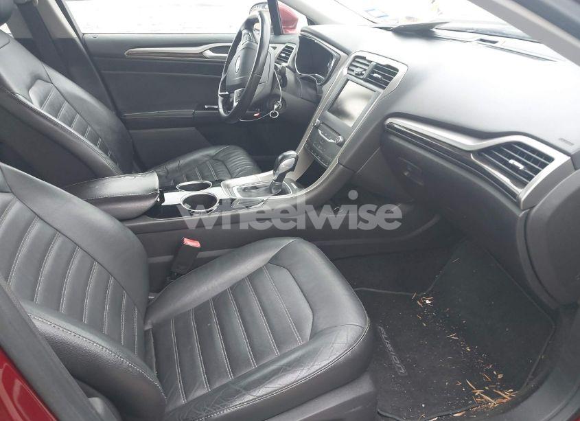 Photo 5 of 2013 Ford Fusion SE (VIN 3FA6P0HR9DR125180)