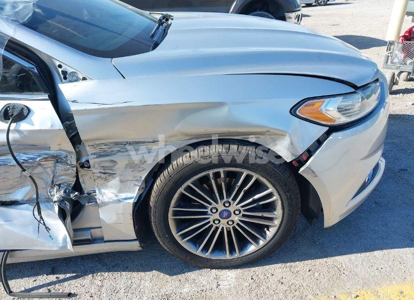 Photo 13 of 2013 Ford Fusion SE (VIN 3FA6P0HR9DR144795)