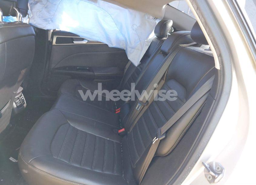 Photo 8 of 2013 Ford Fusion SE (VIN 3FA6P0HR9DR144795)