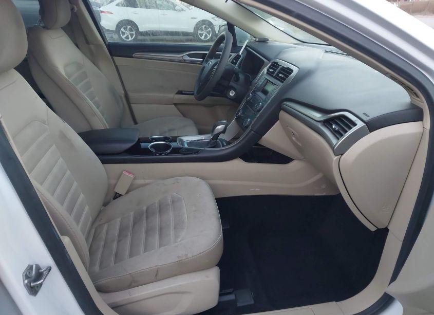 Photo 5 of 2013 Ford Fusion SE (VIN 3FA6P0HR9DR157336)