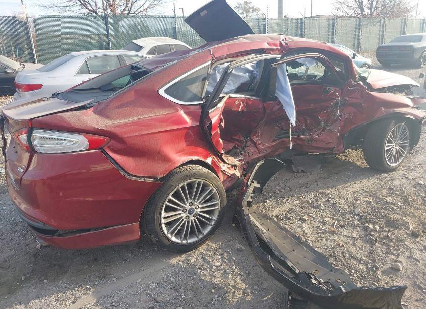 Photo 4 of 2013 Ford Fusion SE (VIN 3FA6P0HR9DR160365)