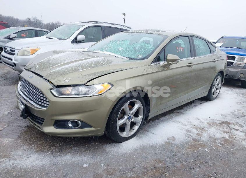 Photo 2 of 2013 Ford Fusion SE (VIN 3FA6P0HR9DR162097)