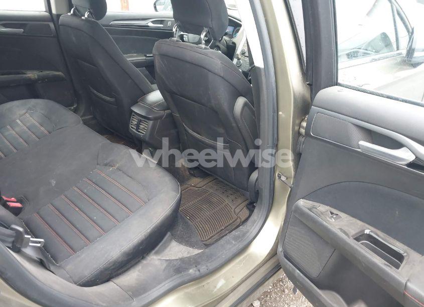 Photo 8 of 2013 Ford Fusion SE (VIN 3FA6P0HR9DR162097)