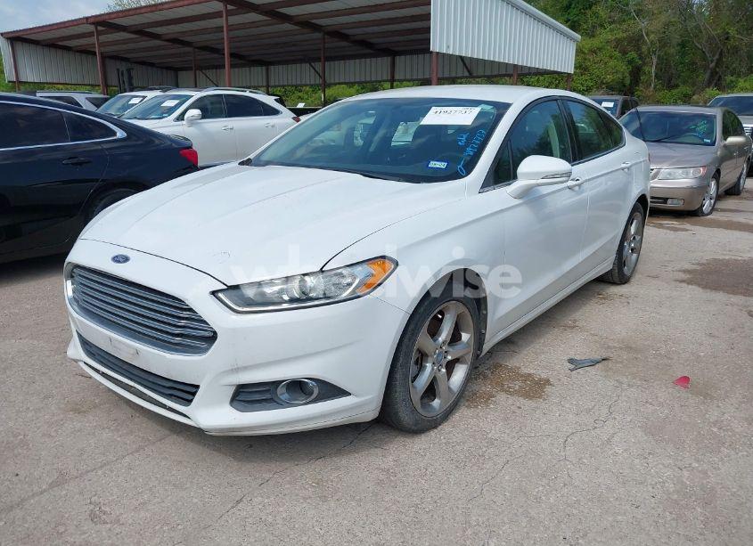 Photo 2 of 2013 Ford Fusion SE (VIN 3FA6P0HR9DR167686)