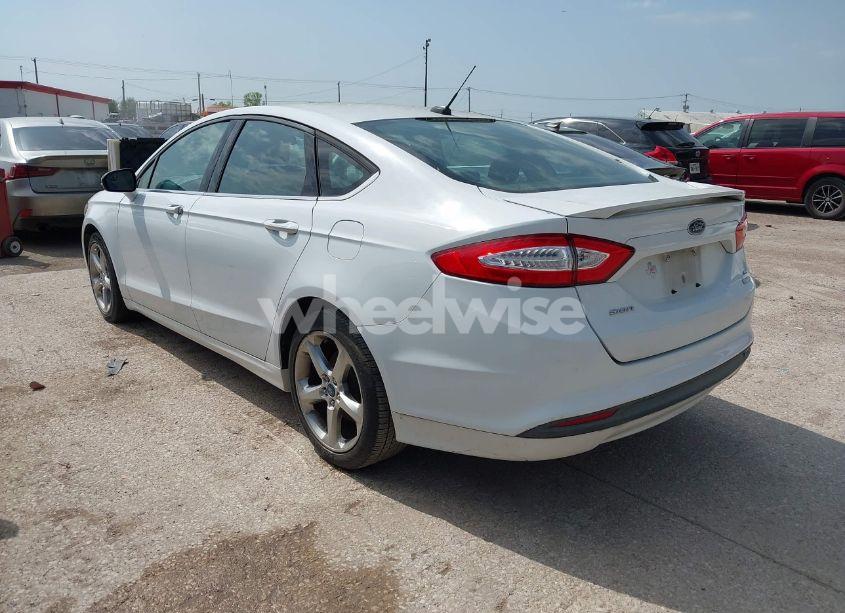 Photo 3 of 2013 Ford Fusion SE (VIN 3FA6P0HR9DR167686)