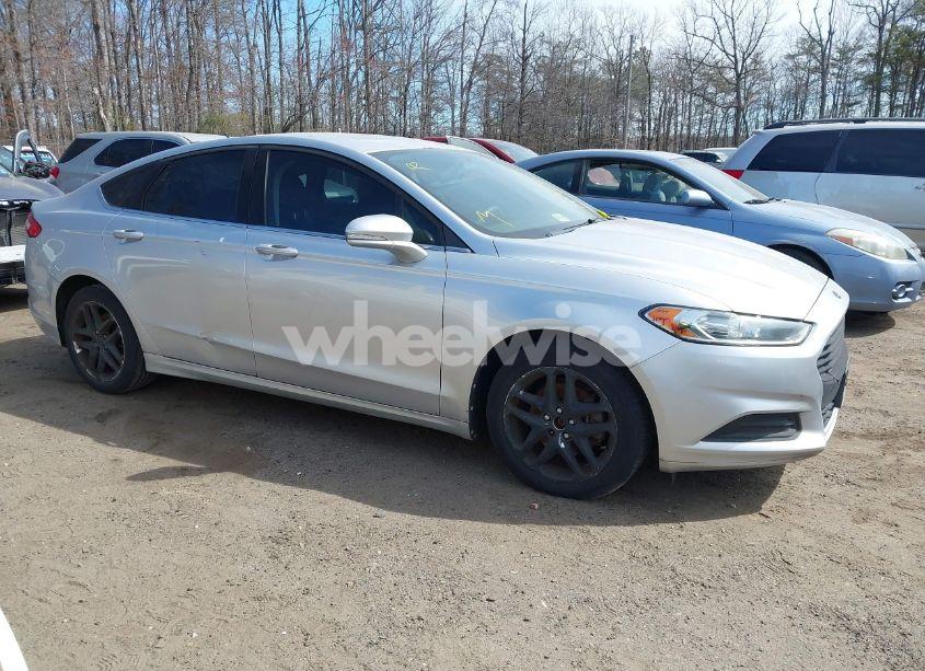 2013 Ford Fusion SE (VIN 3FA6P0HR9DR167767) main photo