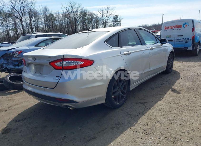 Photo 4 of 2013 Ford Fusion SE (VIN 3FA6P0HR9DR167767)