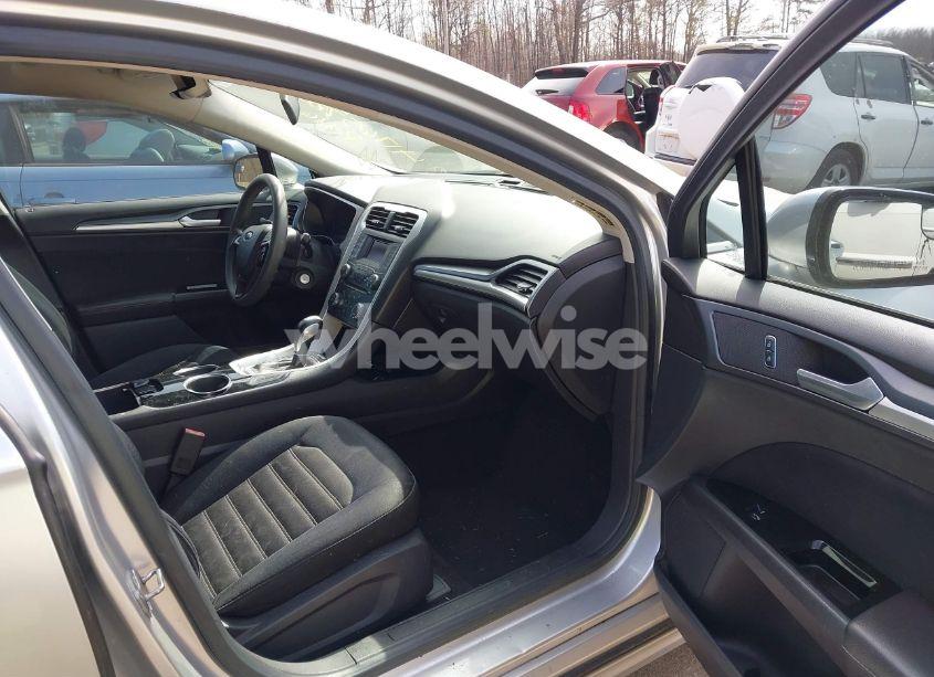 Photo 5 of 2013 Ford Fusion SE (VIN 3FA6P0HR9DR167767)