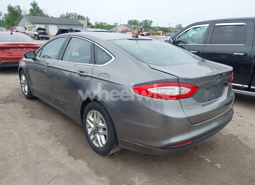 Photo 3 of 2013 Ford Fusion SE (VIN 3FA6P0HR9DR168224)