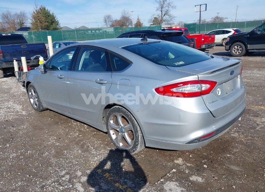 Photo 3 of 2013 Ford Fusion SE (VIN 3FA6P0HR9DR168630)
