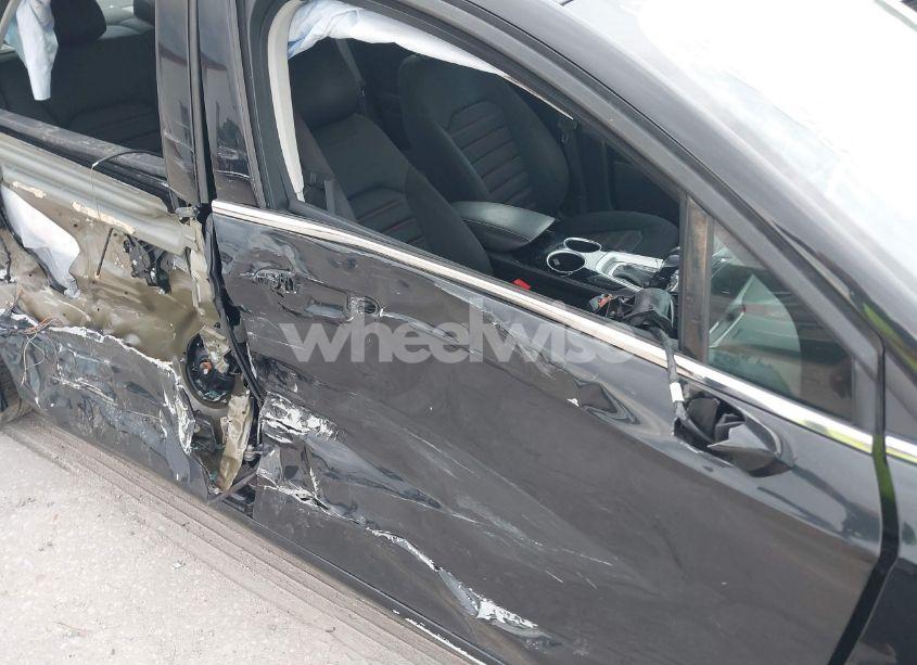 Photo 12 of 2013 Ford Fusion SE (VIN 3FA6P0HR9DR174900)