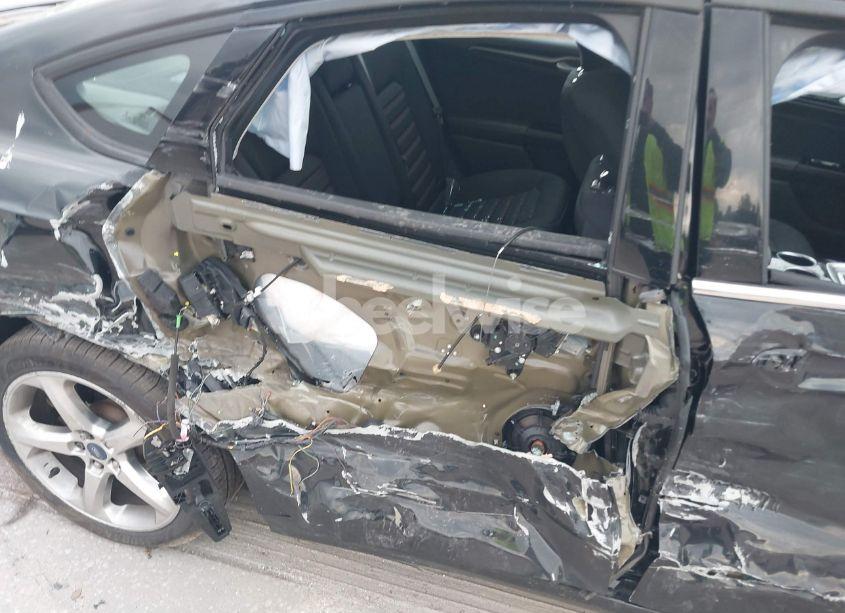 Photo 6 of 2013 Ford Fusion SE (VIN 3FA6P0HR9DR174900)