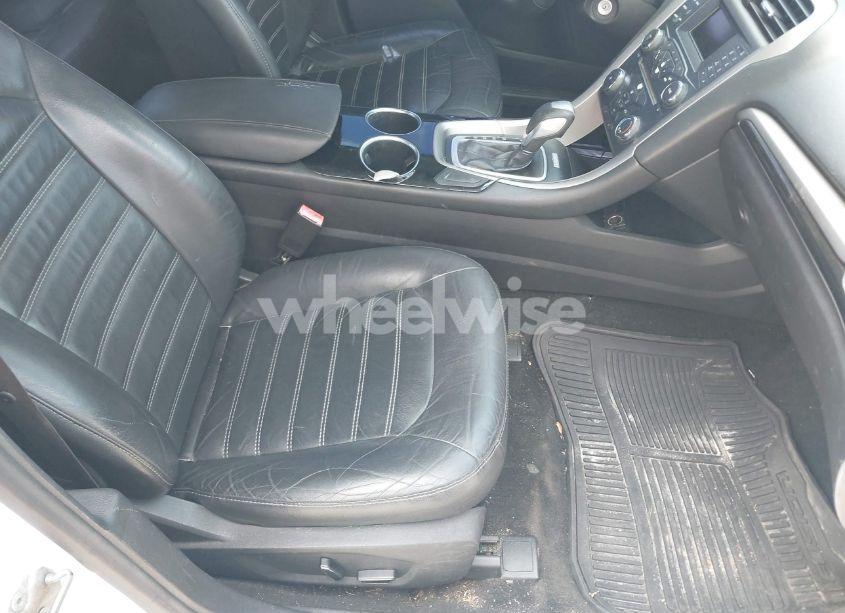 Photo 5 of 2013 Ford Fusion SE (VIN 3FA6P0HR9DR185038)