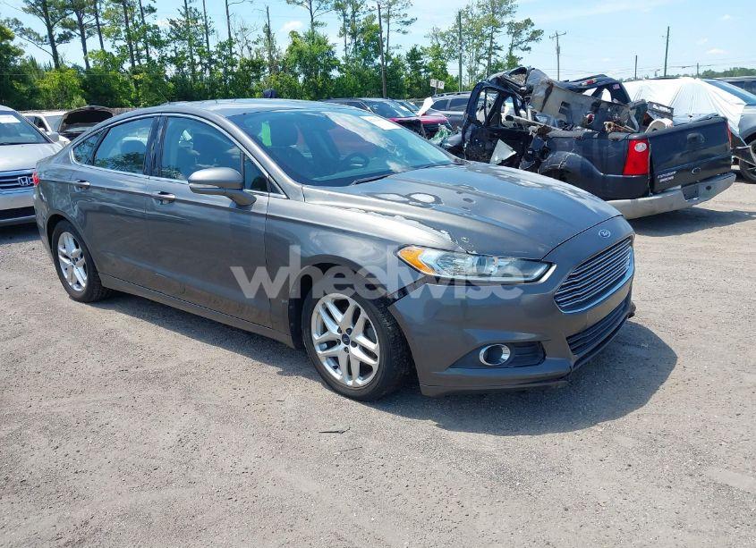2013 Ford Fusion SE (VIN 3FA6P0HR9DR229961) main photo