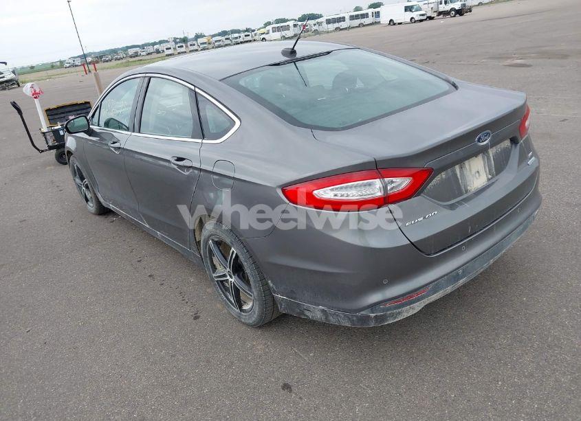 Photo 3 of 2013 Ford Fusion SE (VIN 3FA6P0HR9DR242113)