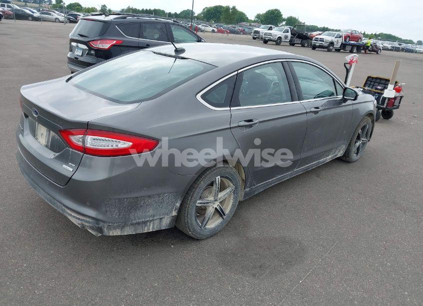 Photo 4 of 2013 Ford Fusion SE (VIN 3FA6P0HR9DR242113)