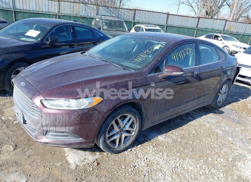 Photo 2 of 2013 Ford Fusion SE (VIN 3FA6P0HR9DR250079)