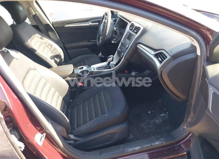 Photo 5 of 2013 Ford Fusion SE (VIN 3FA6P0HR9DR250079)