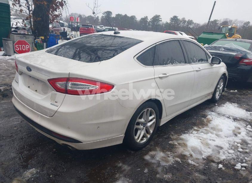 Photo 4 of 2013 Ford Fusion SE (VIN 3FA6P0HR9DR258425)
