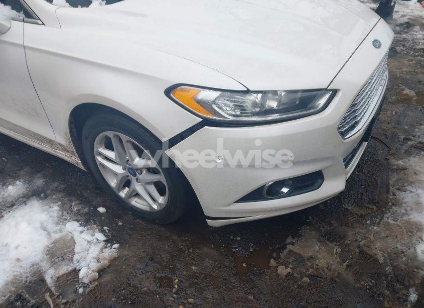 Photo 6 of 2013 Ford Fusion SE (VIN 3FA6P0HR9DR258425)