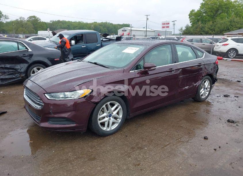 Photo 2 of 2013 Ford Fusion SE (VIN 3FA6P0HR9DR303122)