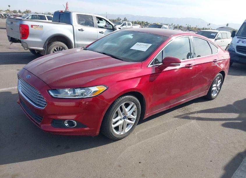 Photo 2 of 2013 Ford Fusion SE (VIN 3FA6P0HR9DR325427)