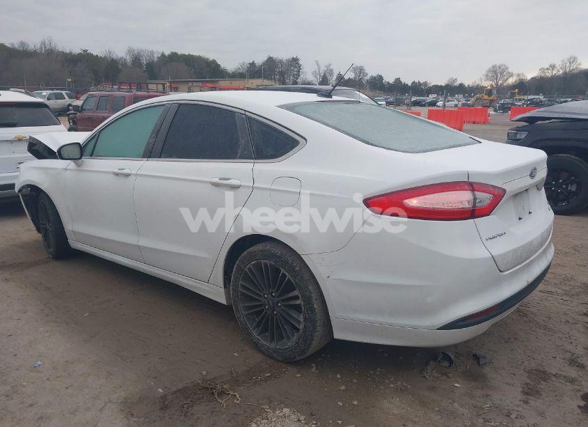 Photo 3 of 2013 Ford Fusion SE (VIN 3FA6P0HR9DR338128)
